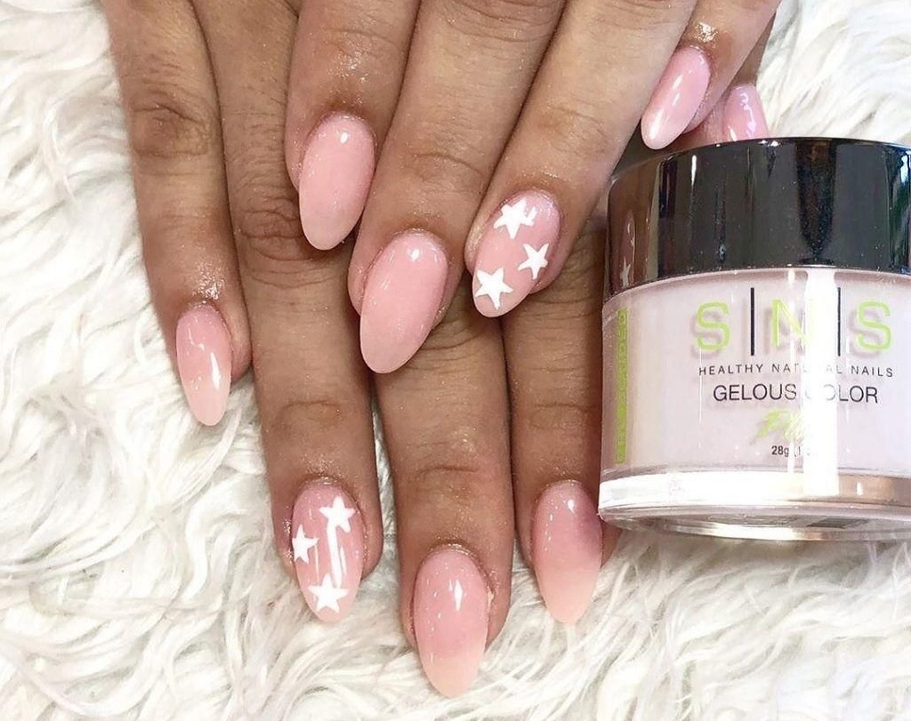 Tips For A Perfect Dip Manicure